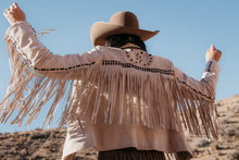 Load image into Gallery viewer, The Horse Shoe