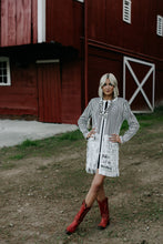 Load image into Gallery viewer, Dakota Mini Duster