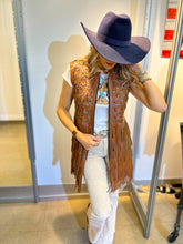 Load image into Gallery viewer, Daisy Fringe Vest