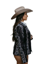 Load image into Gallery viewer, Stevie Snakeskin Jacket