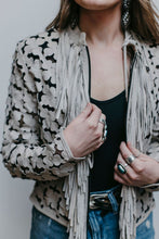 Load image into Gallery viewer, Cropped Daisy Fringe Jacket